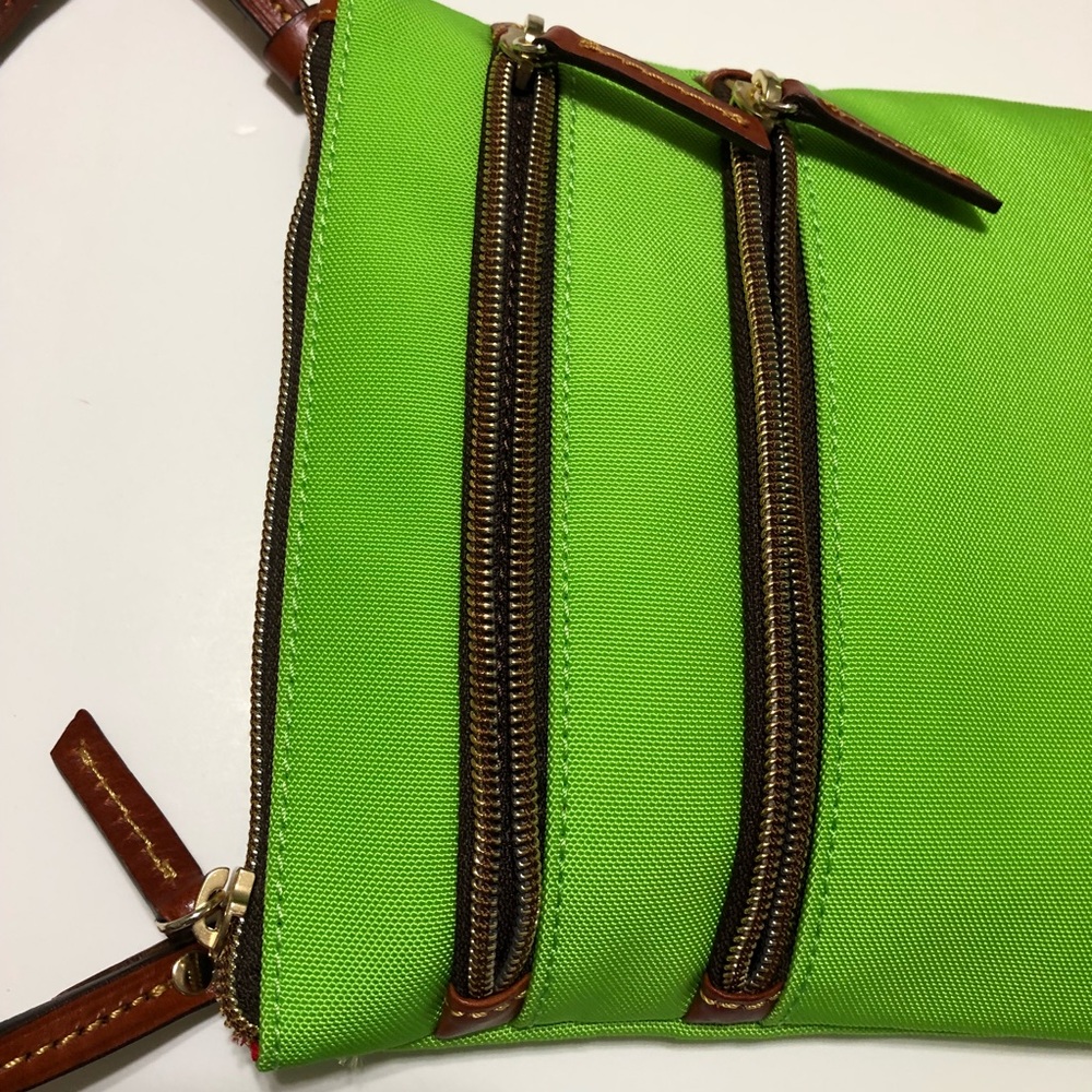 Dooney & Bourke North/South shoulder bag - Picture 5 of 8